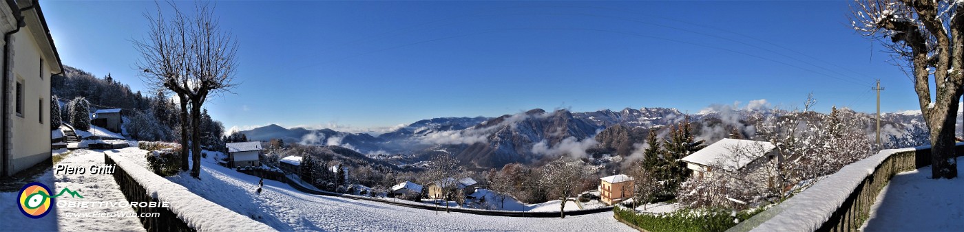 42 Dalla Chiesa di Miragolo S. Salvatore vista paniramica verso la Val Serina.jpg